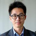 Headshot of William Lee, a finance analyst.